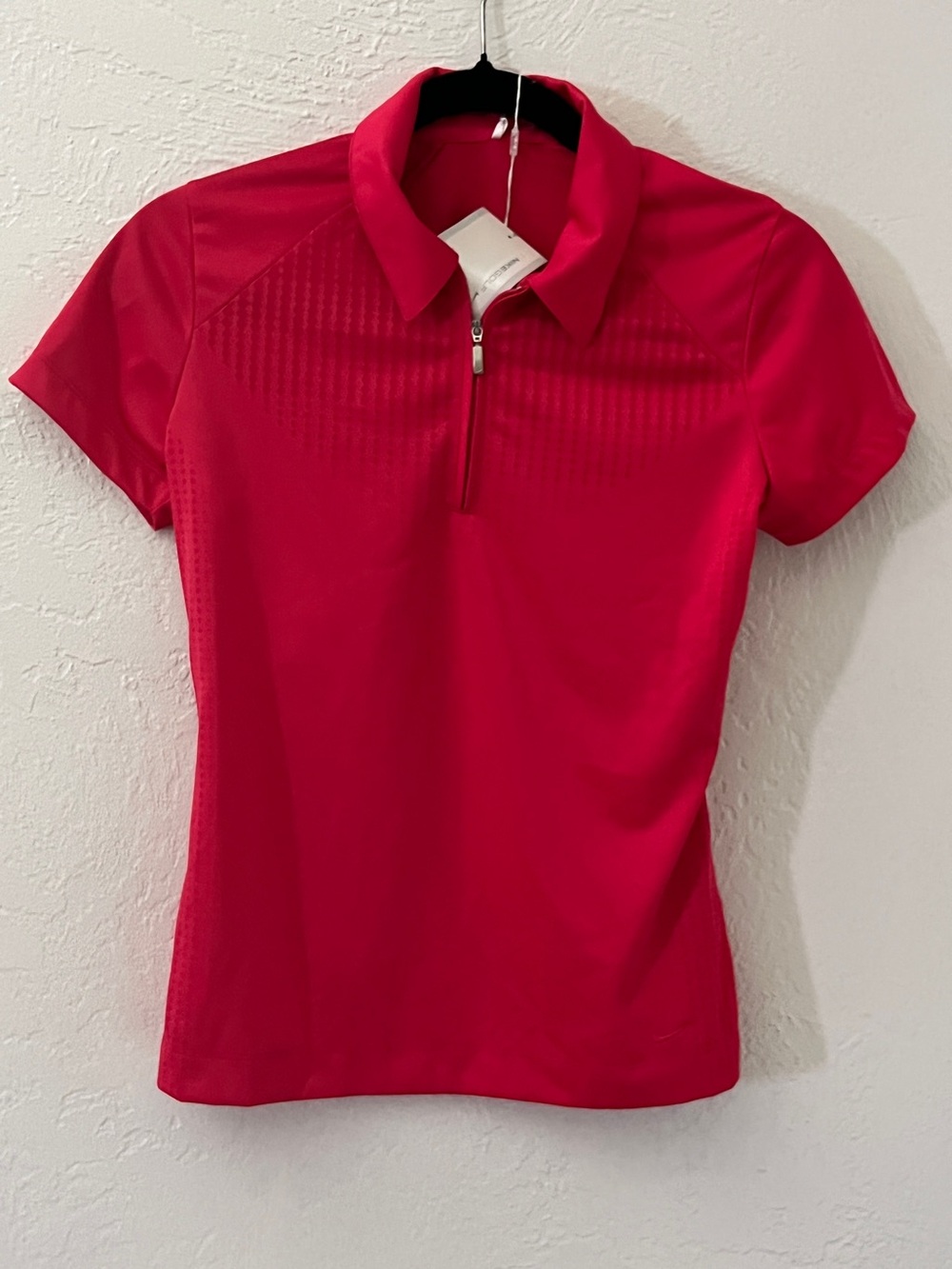 Nike women’s Fit Dry coral red golf shirt XS